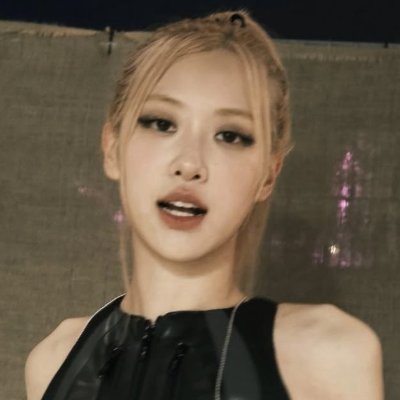 valerieisrosies's profile picture. Rosé's numberone girl 😽
tayblessings with us 🤍