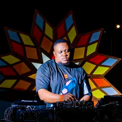 Software Engineer 🖥, House Head 🎶, Programmer | Deep House Lover. | DJ |Producer | Manchester City FC| Gamer