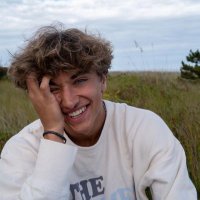 𝓚𝓎𝓁𝑒 P͟α͟ɳ͟σ͟ʋ͟α (@kyle_panova) 's Twitter Profile