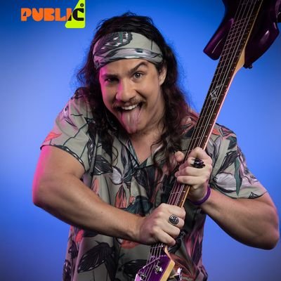 Diretor de Arte, compositor, arranjador,
Baixista e fundador da Vocifer
https://t.co/RatvXtAD3t