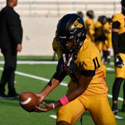 '25 WR | 6’0 175 | NCAA #2302779315 | @EisenhowerFB | 908-482-0032