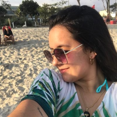 lauhCarval33553's profile picture. A vida é curta e o mundo é vasto. 🦋