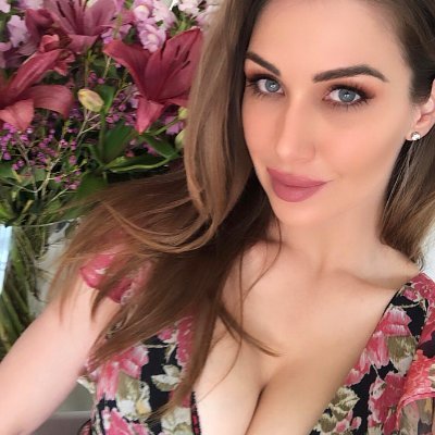 eduardamaria102's profile picture. GE supplier, single mom, business owner, likes challenges, supports Trump, investments include Tesla, gold, and blockchain, welcome to discuss!  🇺🇸  🇺🇸 🇺🇸