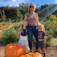 Jenn Van Grove (@jbruin) 's Twitter Profile Photo