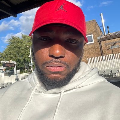 PurrpleAstronut's profile picture. Happiness Has Its Price •|• The P.A.C(PurrpleAstroConsultations) •|• Graphics & Motion Designer •|•Selenophile.