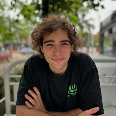 🌼obsessed with Mateo belmonte y margarita 🫣 team Marrey ❤️ también me gusta CA, Shawn Mendes, morat y muchos más