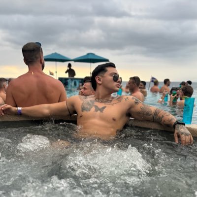 latino cachondo https://t.co/lPGCuqNBXm sígueme en insta y recibe sorpresa🤫, PREGUNTAME POR MI GRUPO DE TELEGRAM VIP😈🔥