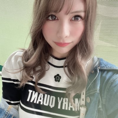 nishimuram16206's profile picture. あなたにはとても「秘密の感情」があります ����、それはプロットを隠すようなものです。友達を追加して、私にそれを探索させてください