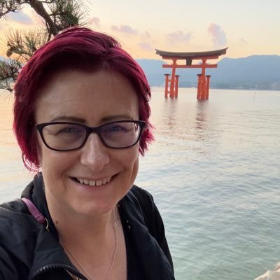 Travel & cruise blogger, marathon runner, handbag lover. Trying to navigate life with breast cancer 2020 & 2023 🙄 💕Travel Insta: emmaonlinetravel 🌎✈️