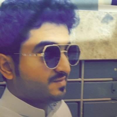 المُوفق : هو الذي إذا توقفت أنفاسة لم تتوقف حسناته مسافر أنت والآثار باقية فاترك وراءك ماتحيي به الأثر..
