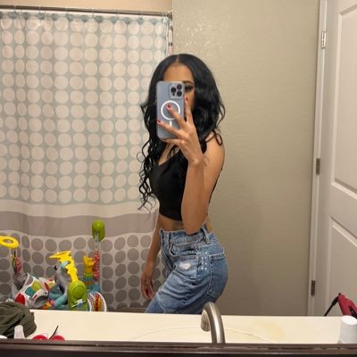 tierravaldez_'s profile picture. Amari Zyaire 💙 Alani Destini 💕 Licensed Full Specialist Esthetician 🧖🏽‍♀️ #BlessedAndHighlyFavored 🙏🏽