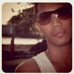 iamurville's profile picture. Trainer/Mall Rat/Athlete/Baddict/Philosopher/ Jhong Hilario-look-alike/ Self-confessed Inggitero :)