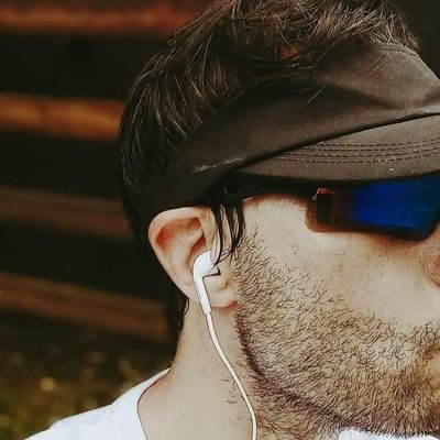 CamiloVillAds's profile picture. Todo con moderación, incluyendo la moderación. ♠️