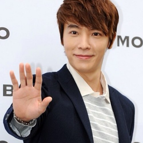 13elieveDonghae's profile picture. 