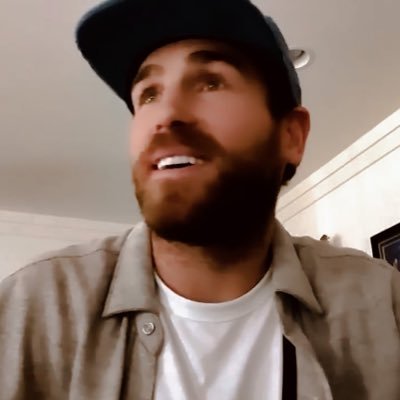 certified hockey stan | nashville predators | roman josi & ryan o’reilly apologist | first responder.