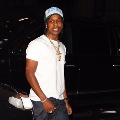 BullionNtwari's profile picture. Computer science engineering