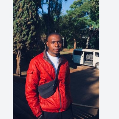 just_kondwa's profile picture. •Left-handed •⚽🔥✨✌️🏎️ •Soccer + F1 Fan ❤️ •Good Vibes Only😇