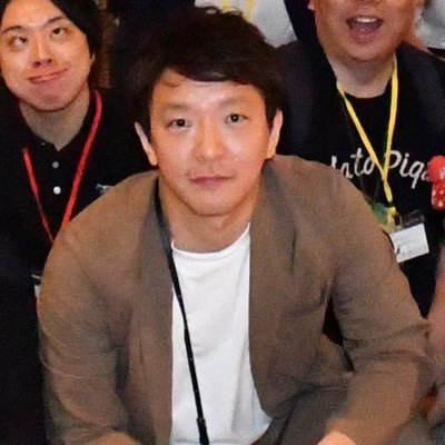 ラフメイカー株式会社 代表取締役。一応、会社の経営者。経営者層のビジネスマッチング型営業代行事業。経営者交流会等も多数企画・運営。趣味はオートレースと美味しいごはんとお酒。ビジネスの情報でも、オートレース、美味しいグルメ情報たくさん知りたいです!