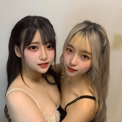 FreddieCon26611's profile picture. 元地下アイドルの“エル”と“まみ“ エル⇒@eru04_L
まみ⇒@mami04_mm