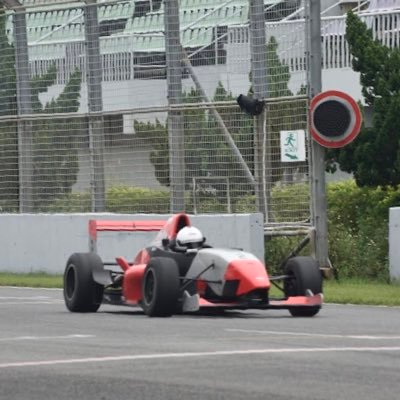 21 hong konger | no assist | driver for @TeamTF10 esport | give me speed