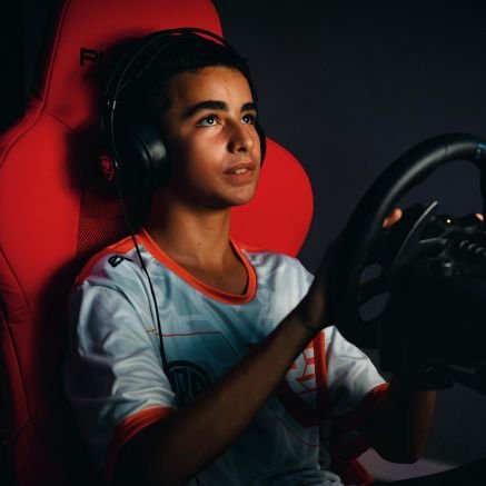 🏎️ Simracing & Karting
📍15 y/o. Asturias, Spain.
🔴 @thibautesports driver