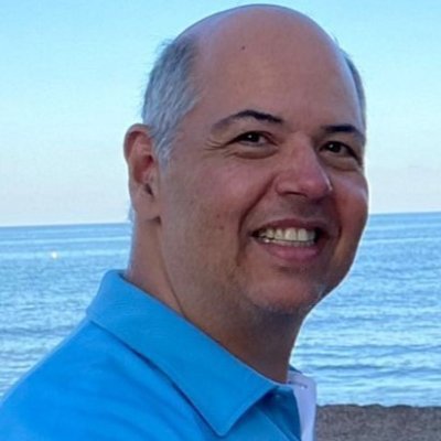 RRamirezR's profile picture. Asesoro a empresas y organizaciones para establecer estrategias de marketing basadas en la evidencia, a través de sesiones de consultoría y entrenamiento.