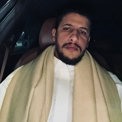 والنفسُ راغبةٌ إذا رغّبتَها وإذا تُرَدُّ إلى قليلٍ تقنعُ..