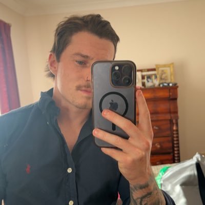 LbSimple's profile picture. 