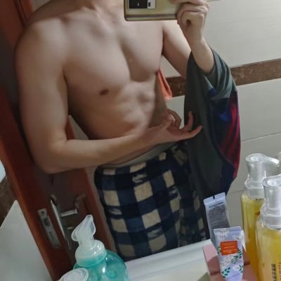 Bizuixu's profile picture. n n n