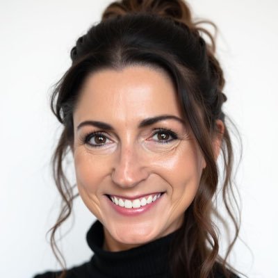 Mom, Actor, Artist, AVON Rep, Editor, Ghost Writer, Spokesperson and Virtual Marketer with a love of breakfast at any time of day!