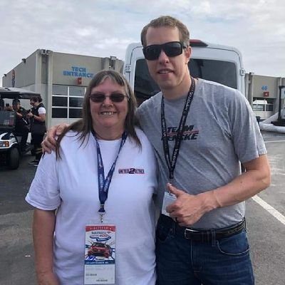 Mother, Retired, big fan of Brad Keselowski #6neverquits❤️🇺🇸, and RFK Racing, love going to races and sometimes just staying home. Just became a grandma. 🩵❤️