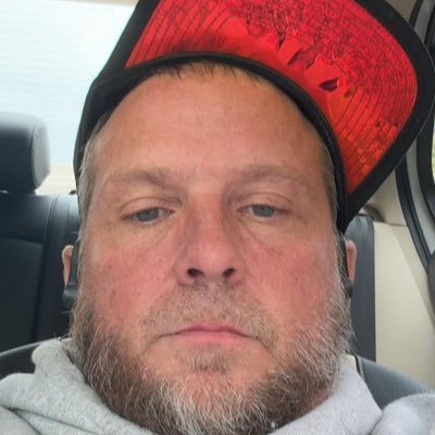 johnnewbritain's profile picture. love real people