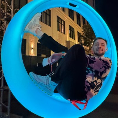 Professional @CounterStrike / FPS Commentator.
Senior Global Community Manager @Twitch
Views are and always will be my own 🫡
📧Cody1304.biz@gmail.com