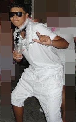 15 Anos... PAGODEIRO. Boleiro ,Muay Thai, Capoeira, Amigo,,Queto, Corintiano , alegri..quer saber mais #follow =me