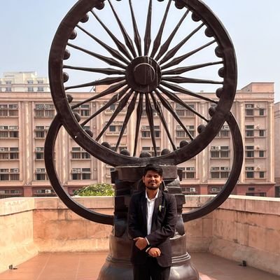 अधिवक्ता उच्च न्यायालय लखनऊ
#प्रदेश कार्यालय सह मंत्री पूर्व प्रदेश_सयोंजक राष्ट्रीय कला मंच आगरा पूर्व जिला सह संयोजक #अधिवक्ता