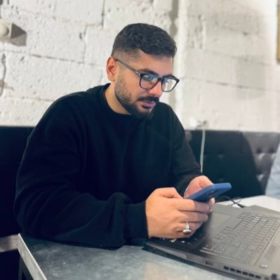 amiirr_kh's profile picture. طفل پر تکلیف ایامیم مظلومیم ما