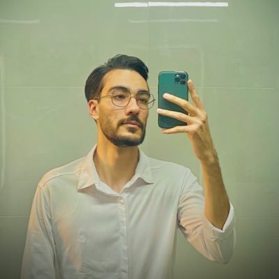 AHS082's profile picture. مکانیک می‌خونم، همین !