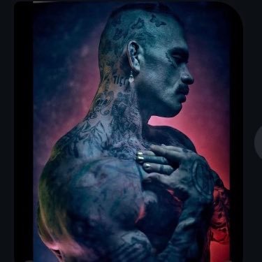 ✨Tall Hard Herculean flesh containing a goddess of fluidity✨🌹 ✨🖤 🪬 Anti-Capitalist 🌹WRITER🔮 ✨only back up for: @davinstrength