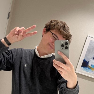 22 || he/they || 🏳️‍🌈 || anxious twink