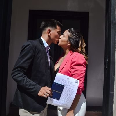 • Papá de Elu y Gio ❤️
•💍Candechaves 21/02/24
• @la14.barber 💈
•📍 San Nicolás