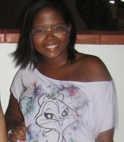 de mente aberta, eu sigo meu caminho sem ninguém dizer o que devo fazer e com Deus acima de tudo!