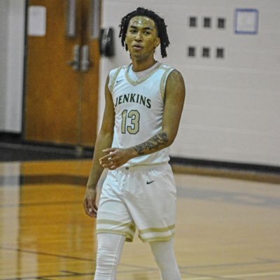 mordilefleur's profile picture. GJHS | c/o 2025 | 4.3 GPA