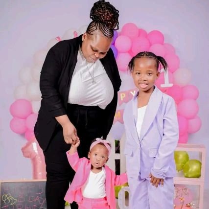 JohnMillii's profile picture. 