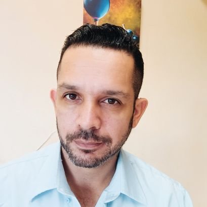 Emprendedor Digital. Bloguero/autor de Crecimiento Personal y Bienestar Financiero. Corredor de bienes raices.