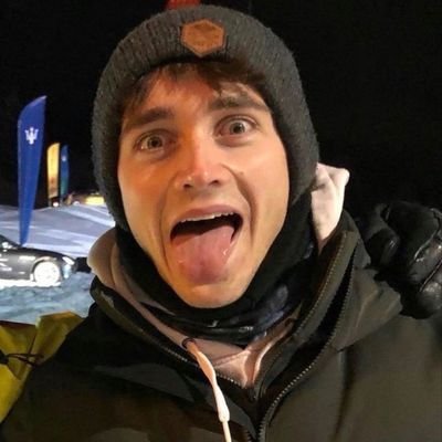 itsthollandxx's profile picture. filha do Tom e da Zendaya