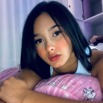 I'm a beautifull princess who wants play and fun !!!! #beautybelle 🍒 #camangels
https://t.co/Egy2ksfbPk
