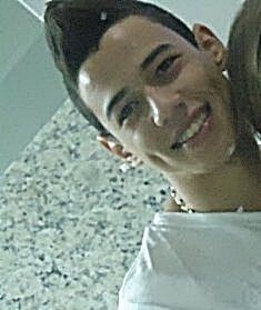 Sim eu luto, conquisto e αlcαnço!
Pode ter certezα disso!
α felicidαde se encontrα
nαs coisαs mαis simples dα terrα .