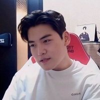 장우 (@t1_jangwoo) 's Twitter Profile
