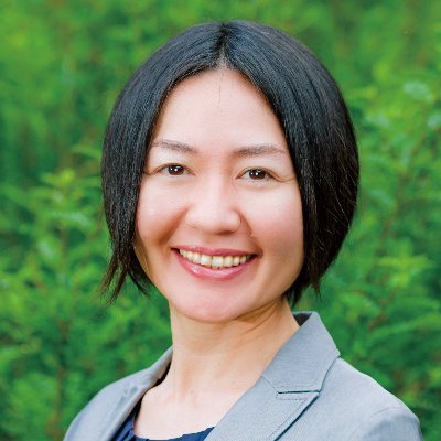 1985年生まれ39歳。大宜味中→北山高→新潟大→広大LS→広島弁護士会→沖縄弁護士会。目の前で起きている理不尽なことをどうにかしたい。より多くの人が幸せになれる社会の仕組みを作りたい。辺野古・高江弁護団/島ぐるみ名護副代表。2024沖縄県議選にて国頭郡区10,443票のご支持を頂きトップ当選。0歳長男、2歳長女、夫