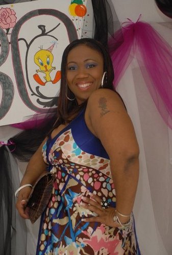 Nadiahumes's profile picture. 